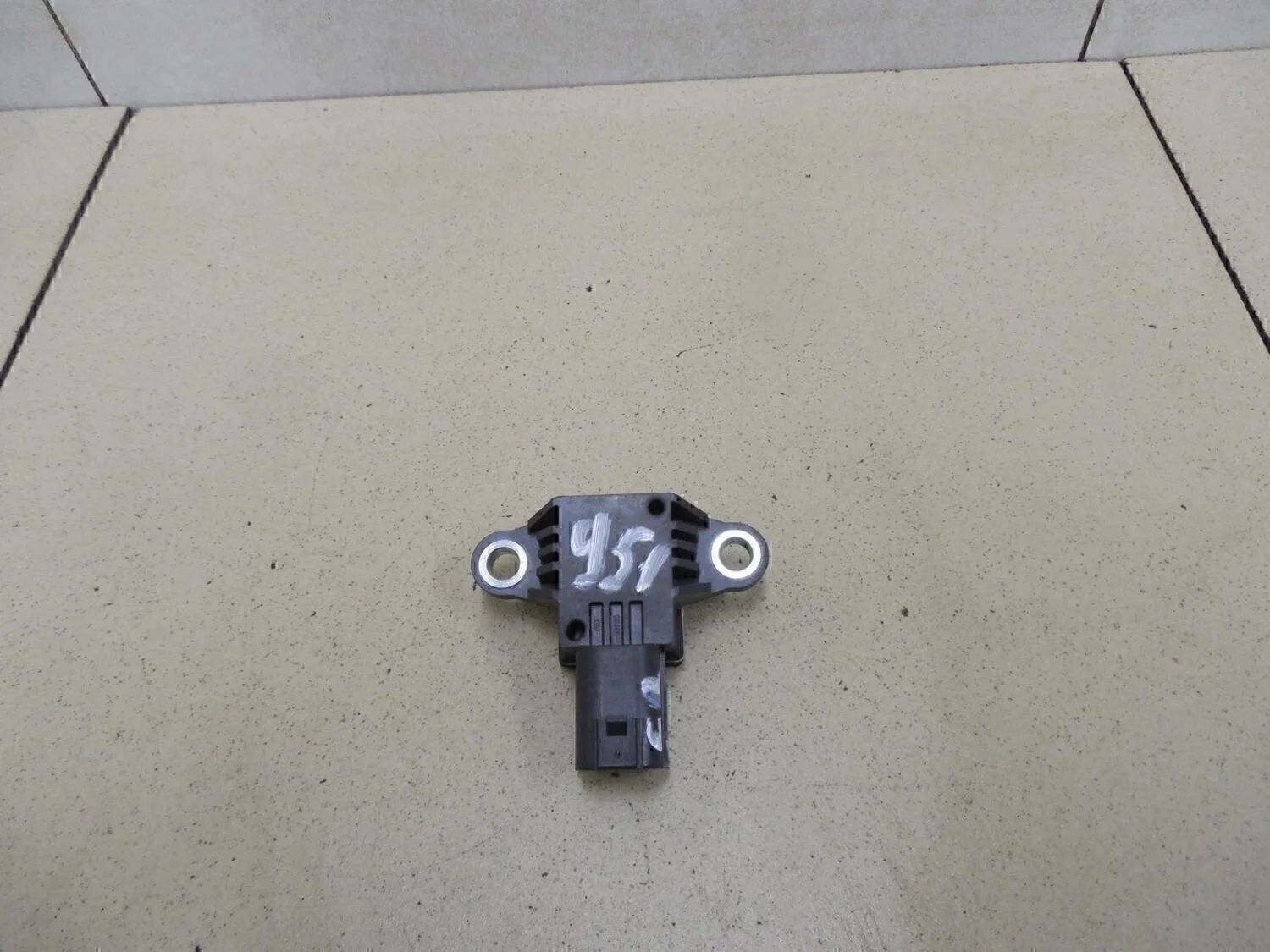 Датчик AIR BAG Tucson 2015>