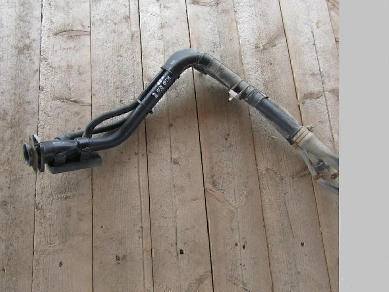 Горловина топливного бака RIO 2005-2011