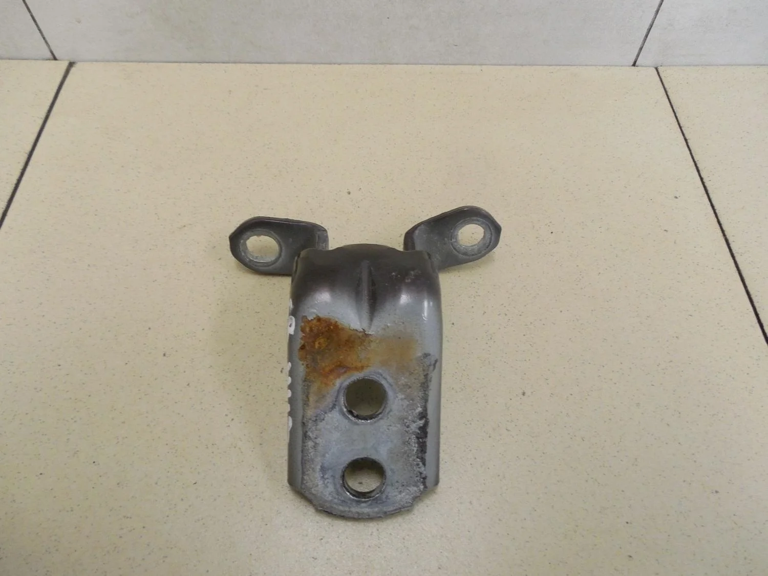 Петля двери  Teana J31 2006-2008