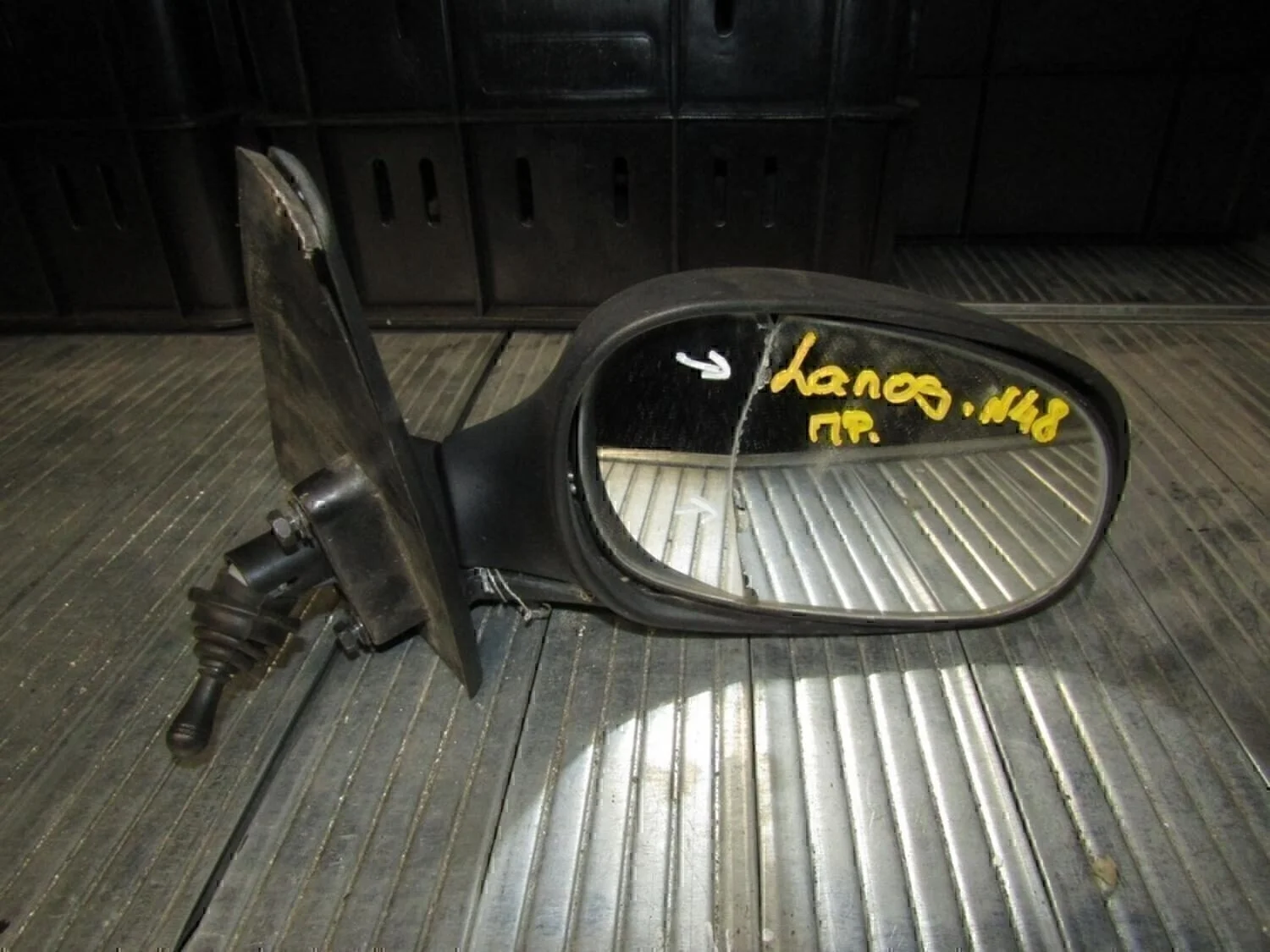 Зеркало правое механическое Lanos 2004-2010