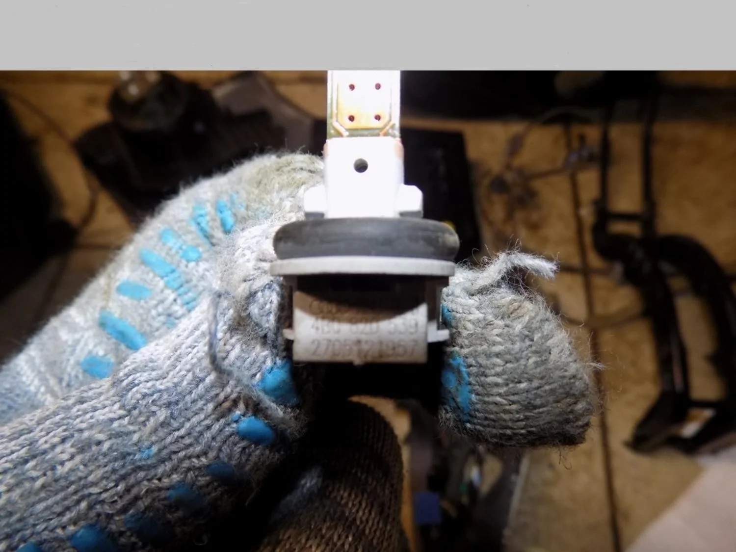 Датчик температуры воздуха A6 [C5] 1997-2004