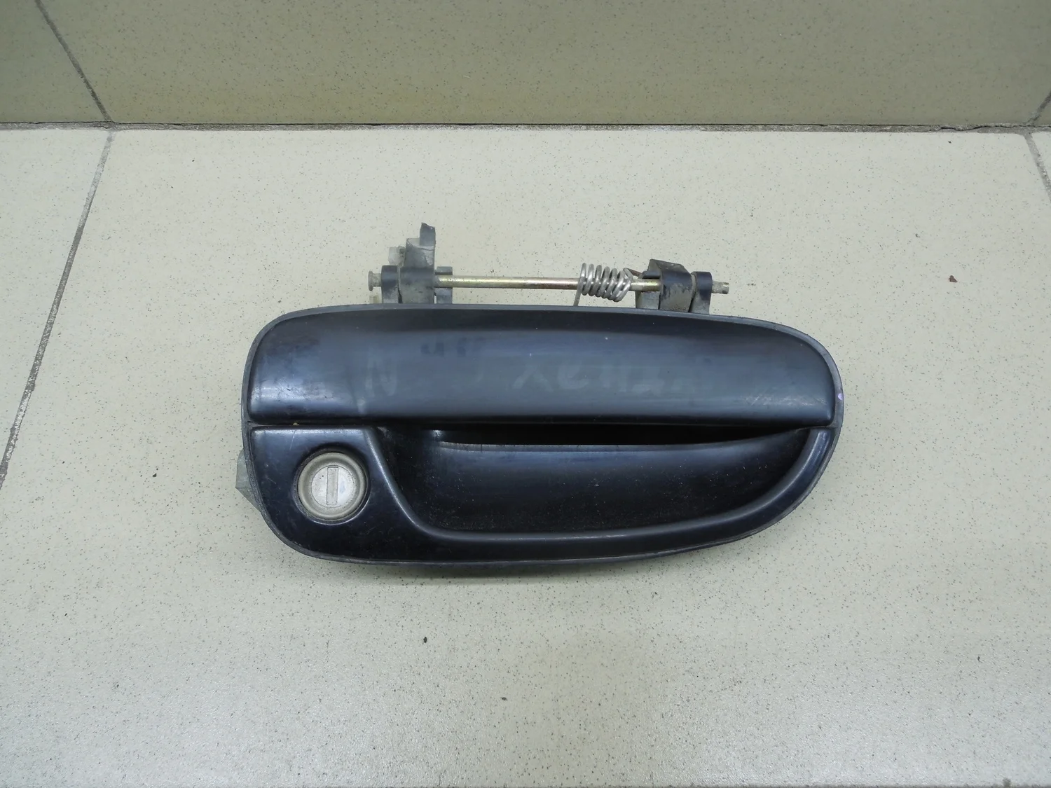 Ручка двери передней наружная правая Accent II (+ТАГАЗ) 2000-2012