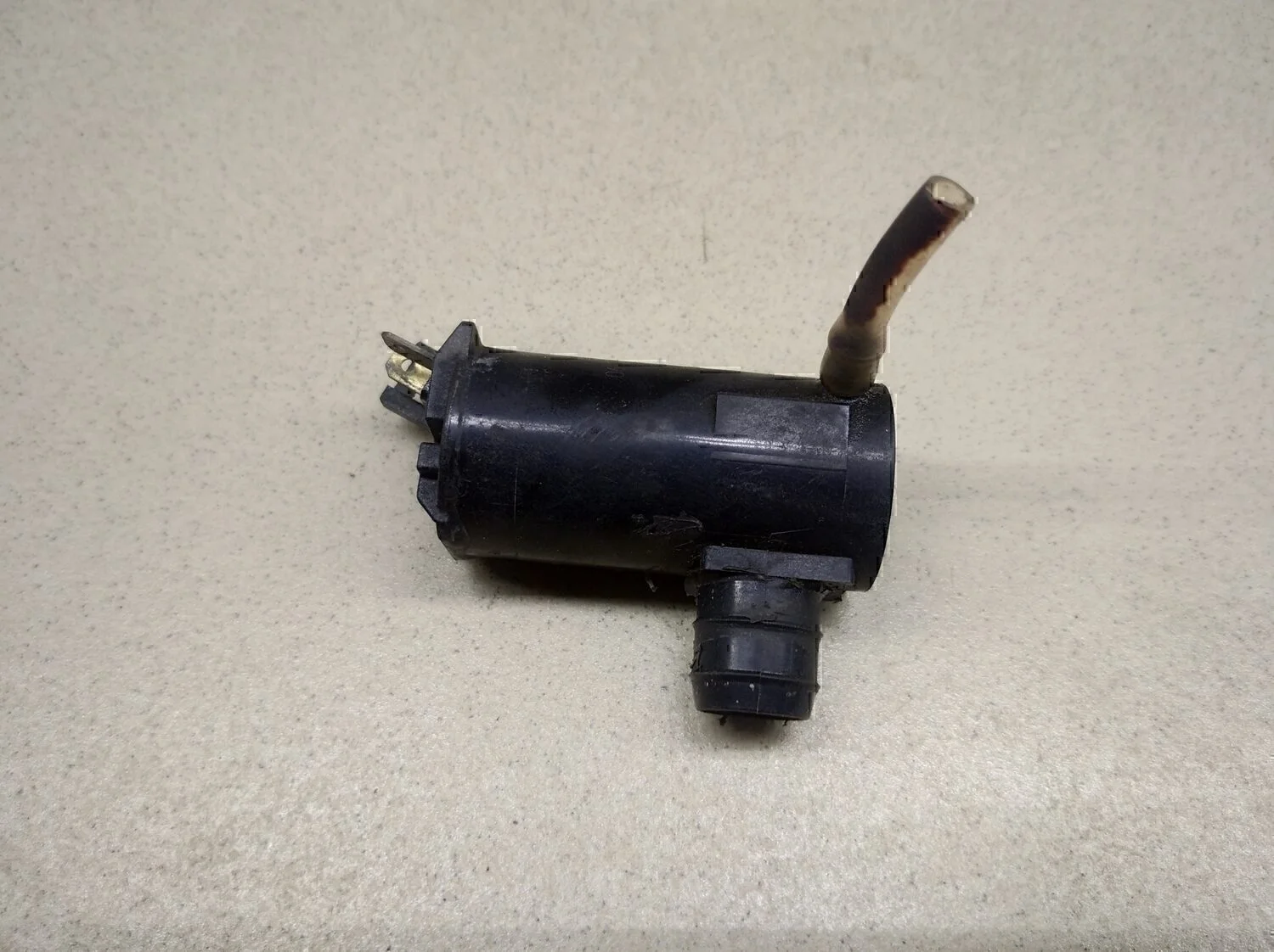 Насос омывателя Lancer Cedia 2000-2003