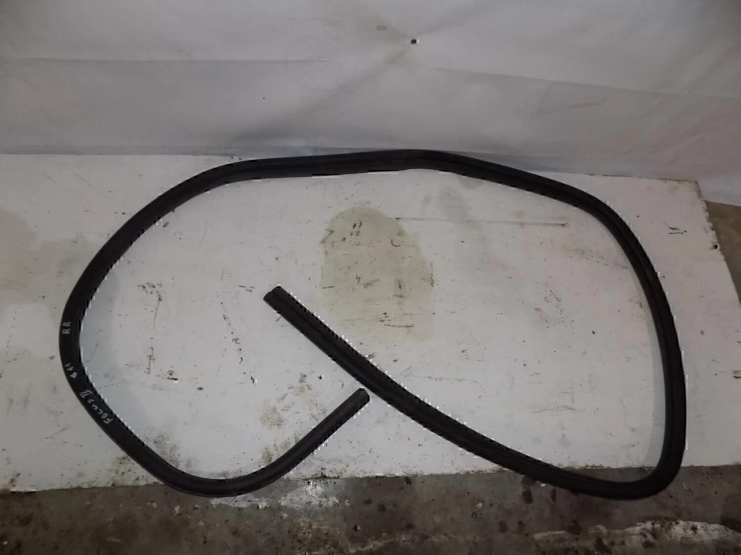 Уплотнитель (внутри) Focus II 2005-2008