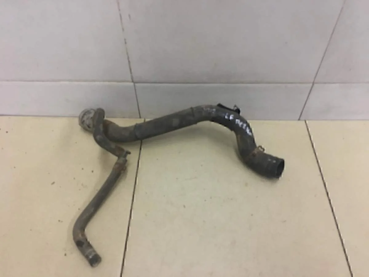 Патрубок отопителя Yeti 2009>