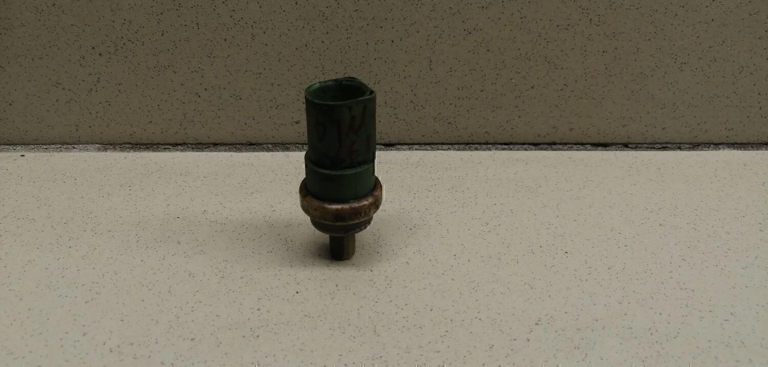 Датчик температуры A3 (8L1) 1996-2003