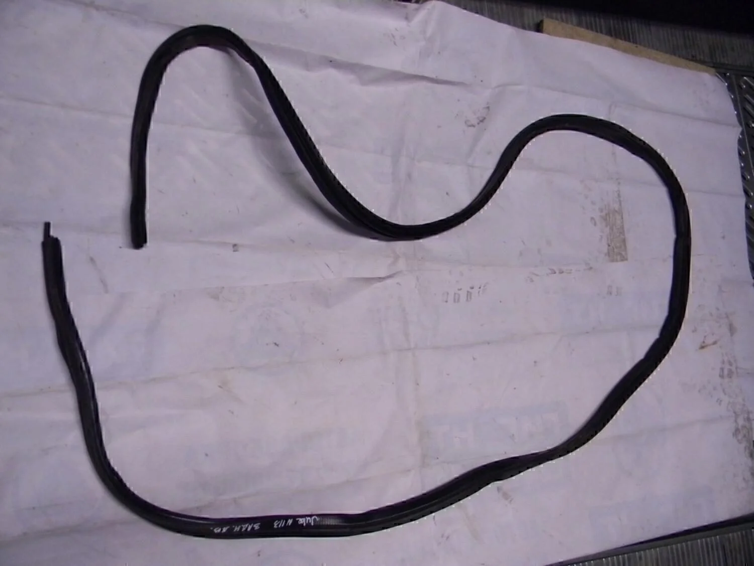 Уплотнитель багажника Juke (F15) 2011>