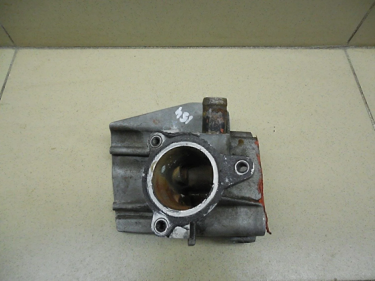 Корпус термостата Clio/Symbol 1998-2008