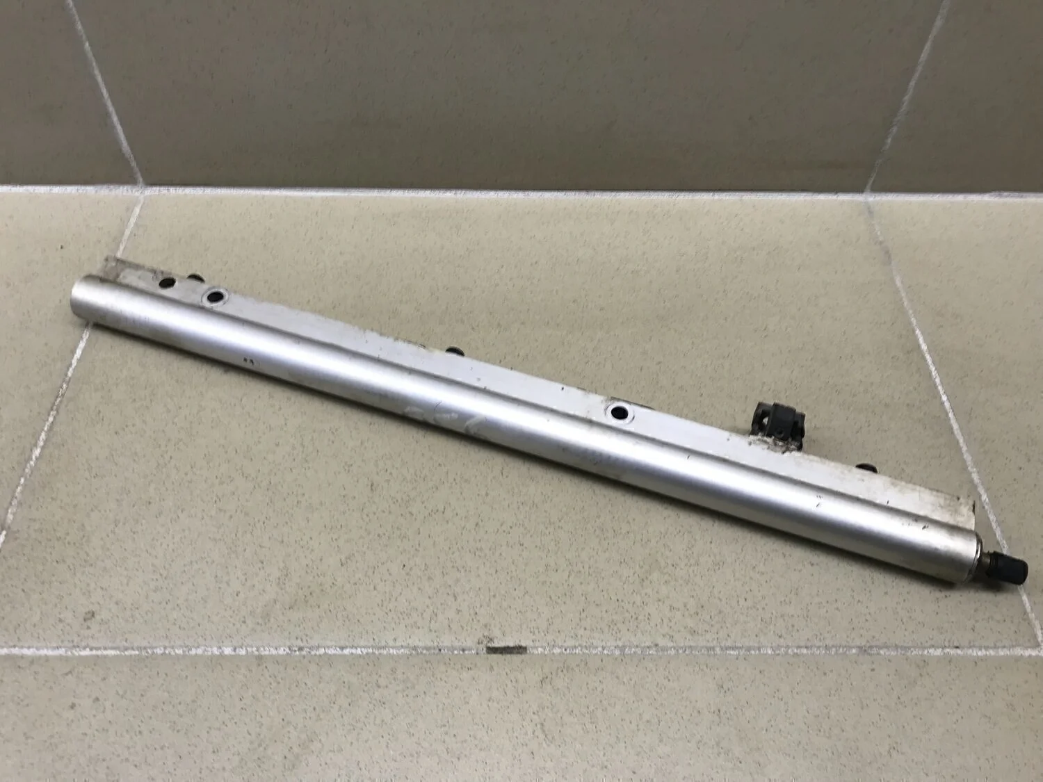 Рейка топливная (рампа) S60 2010>