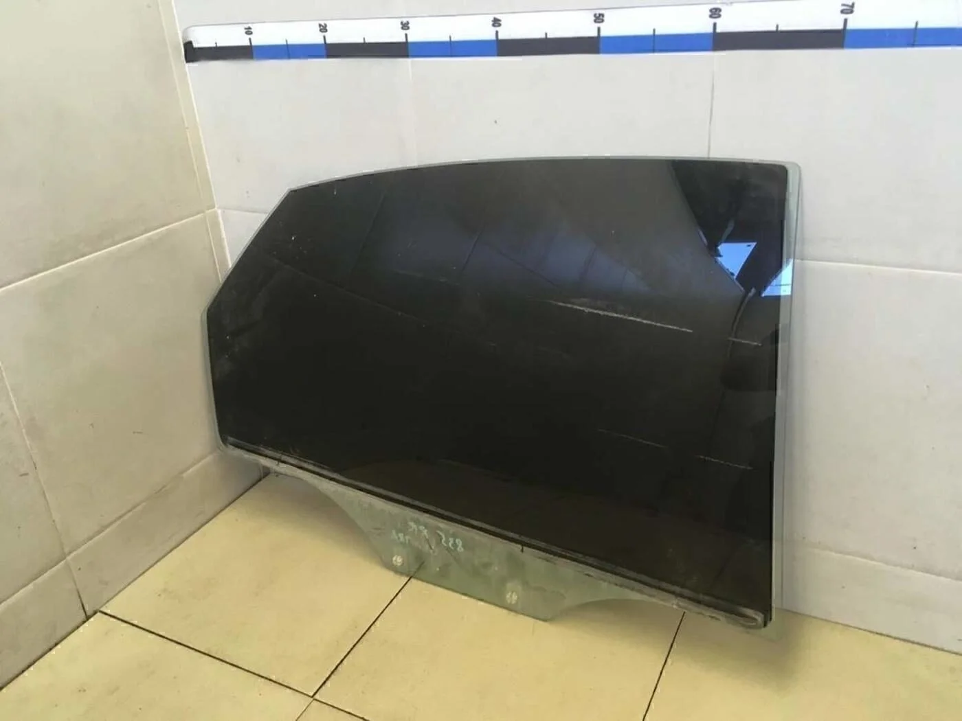 Стекло двери задней правой Lacetti 2003-2013