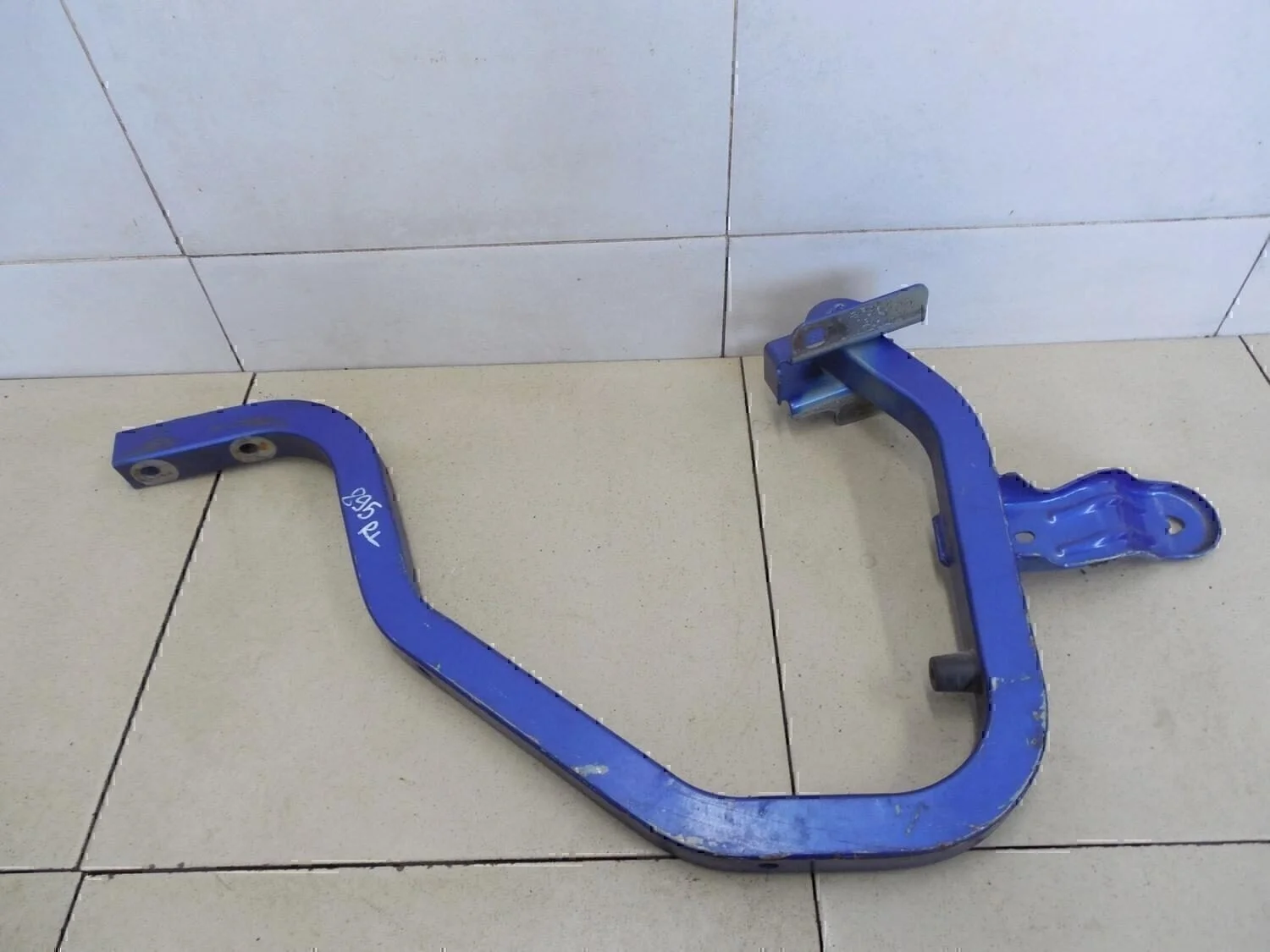 Петля крышки багажника Logan 2005-2014