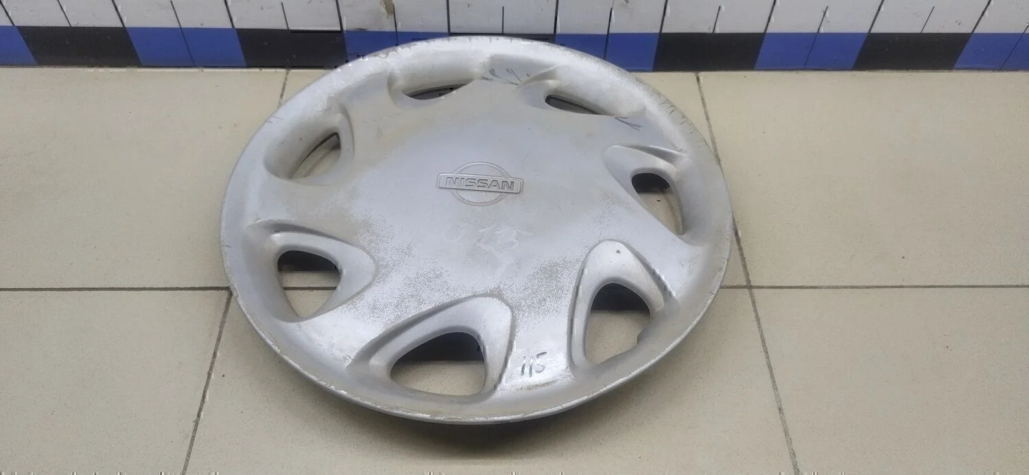 Колпак декоративный Almera N15 1995-2000