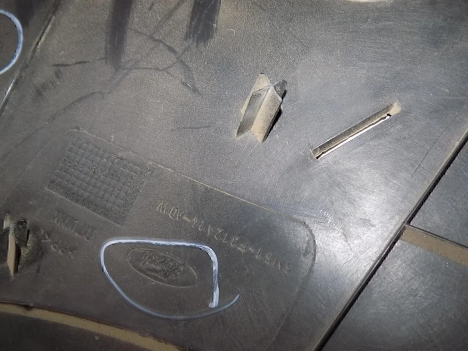 Обшивка багажника Focus II 2005-2008