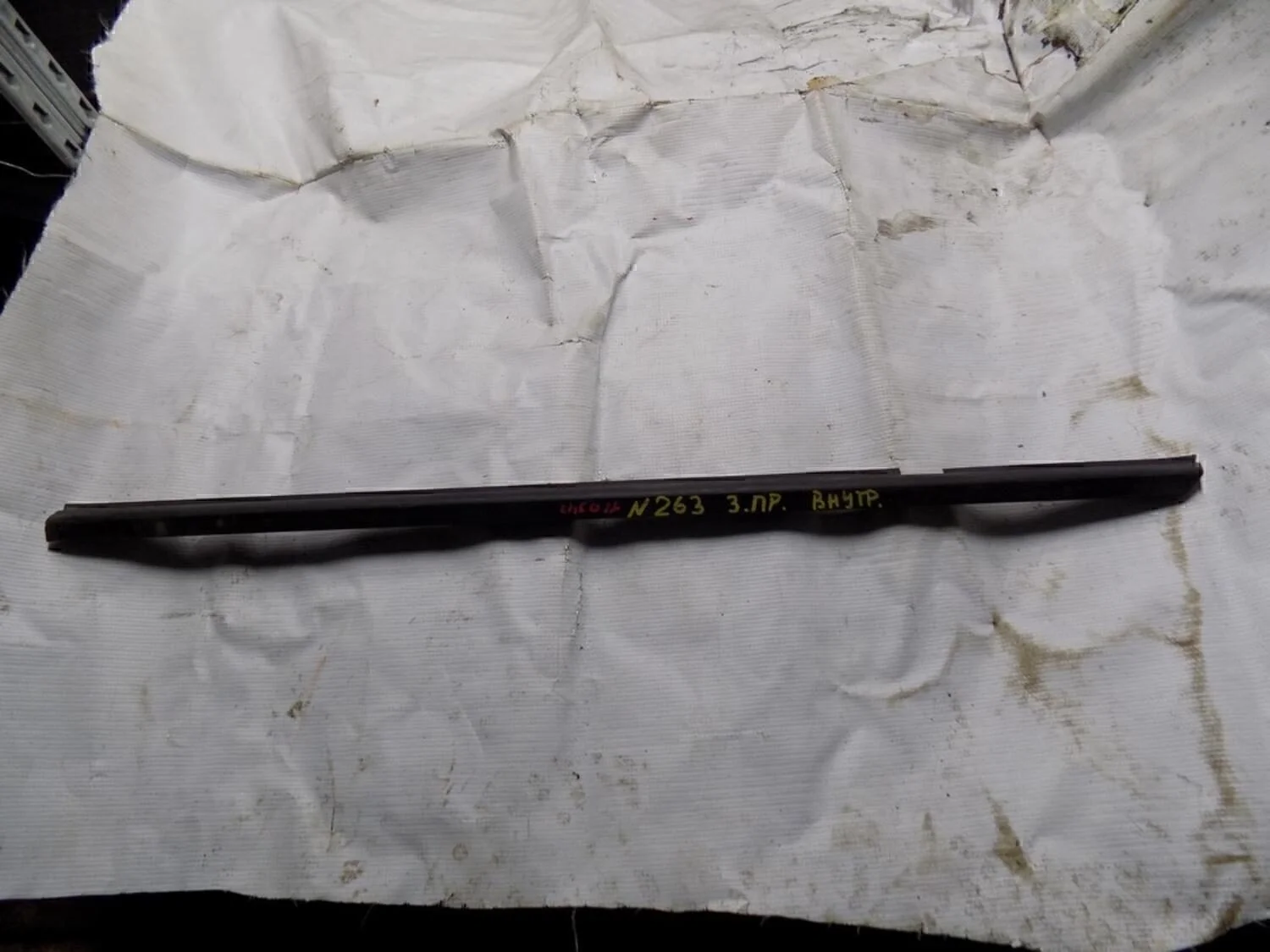 Накладка стекла заднего правого Astra H / Family 2004-2015