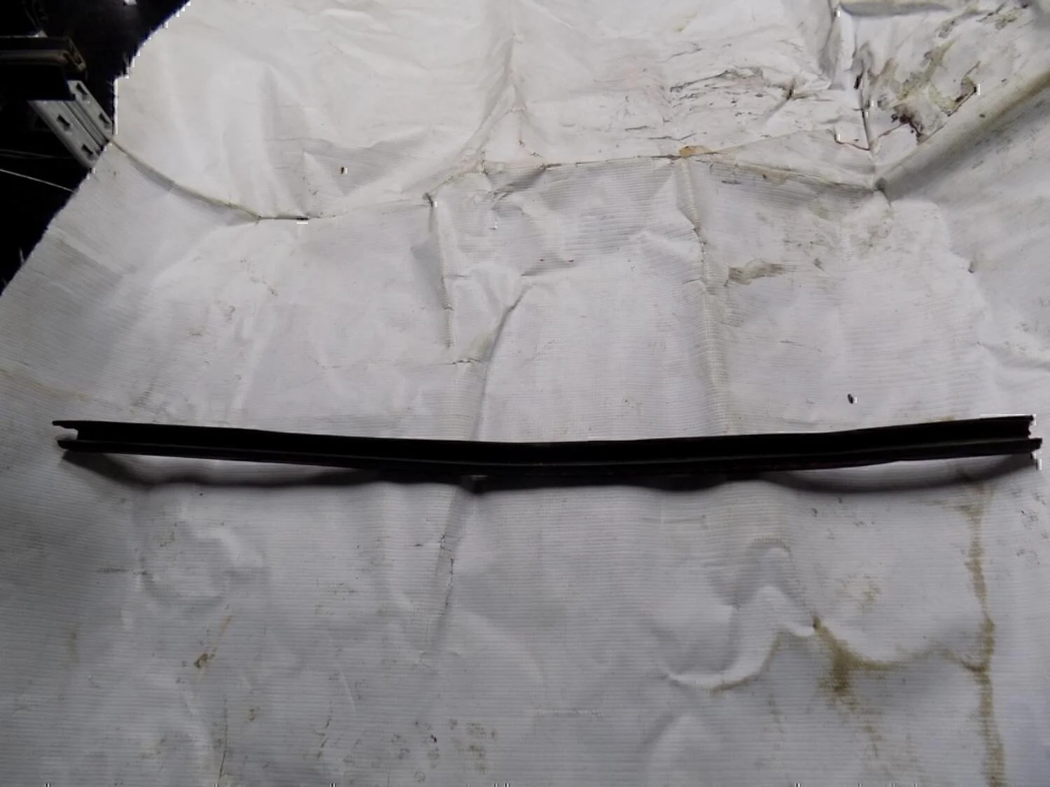 Накладка стекла переднего левого Focus II 2005-2008