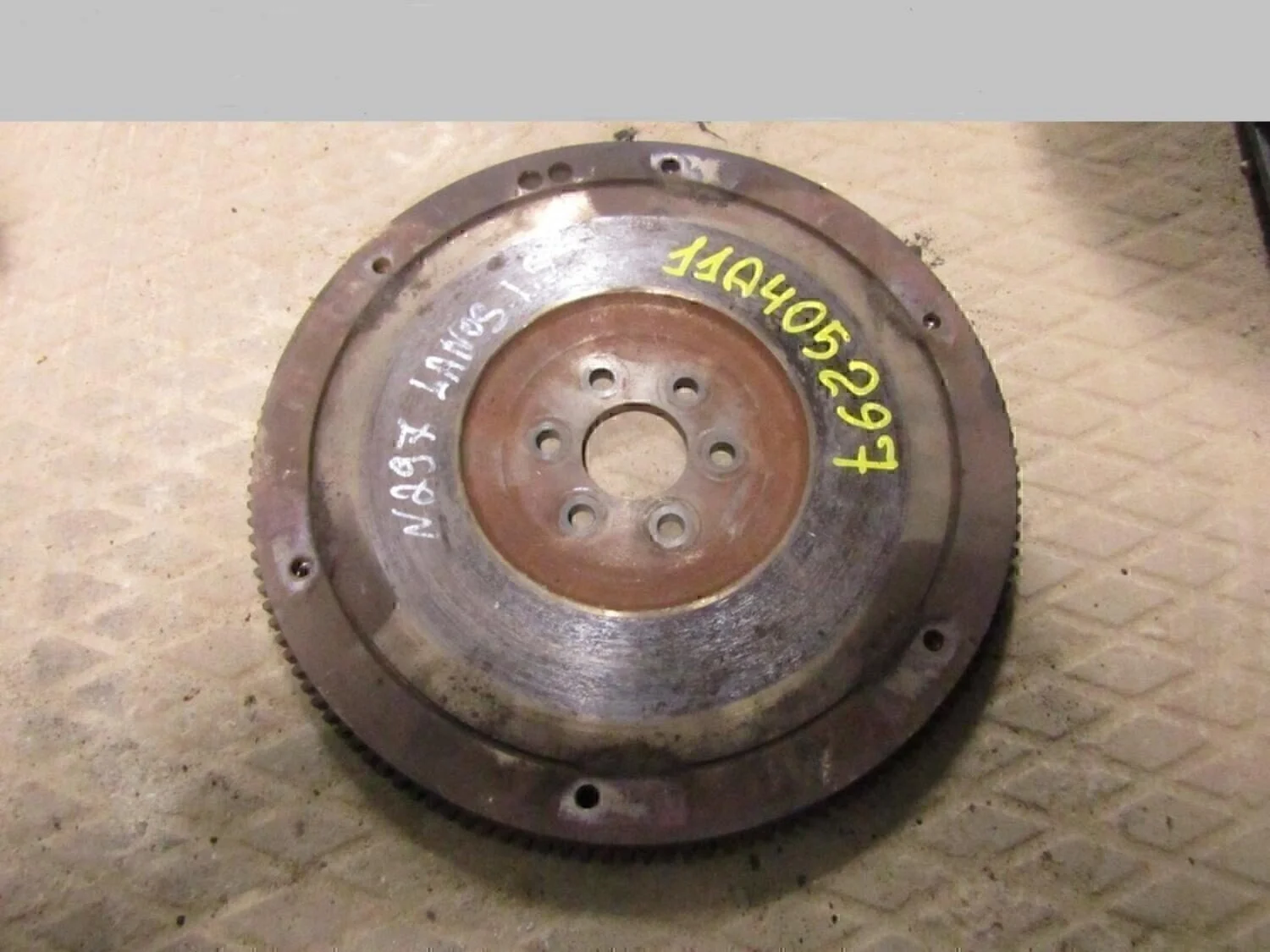 Маховик Aveo (T200) 2003-2008