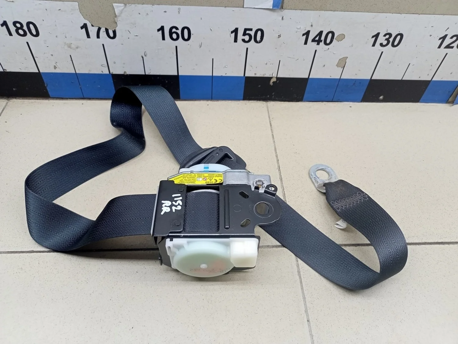 Ремень безопасности с пиропатроном LX 570