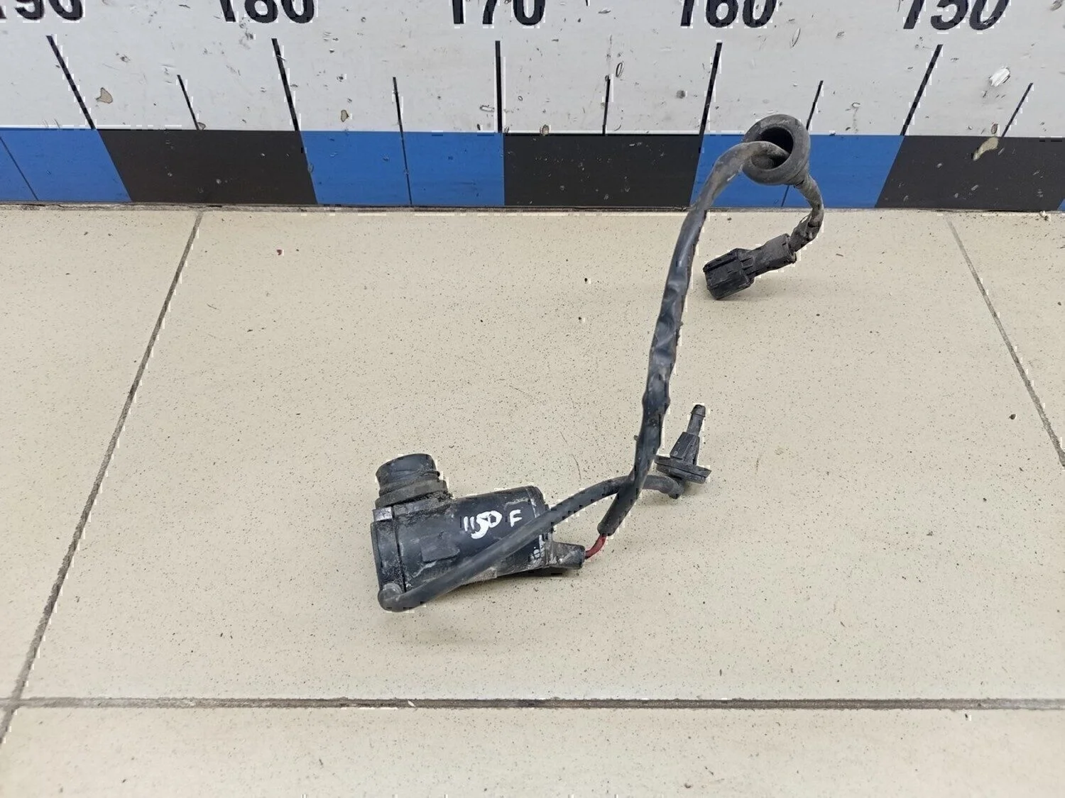 Насос омывателя County 1998>