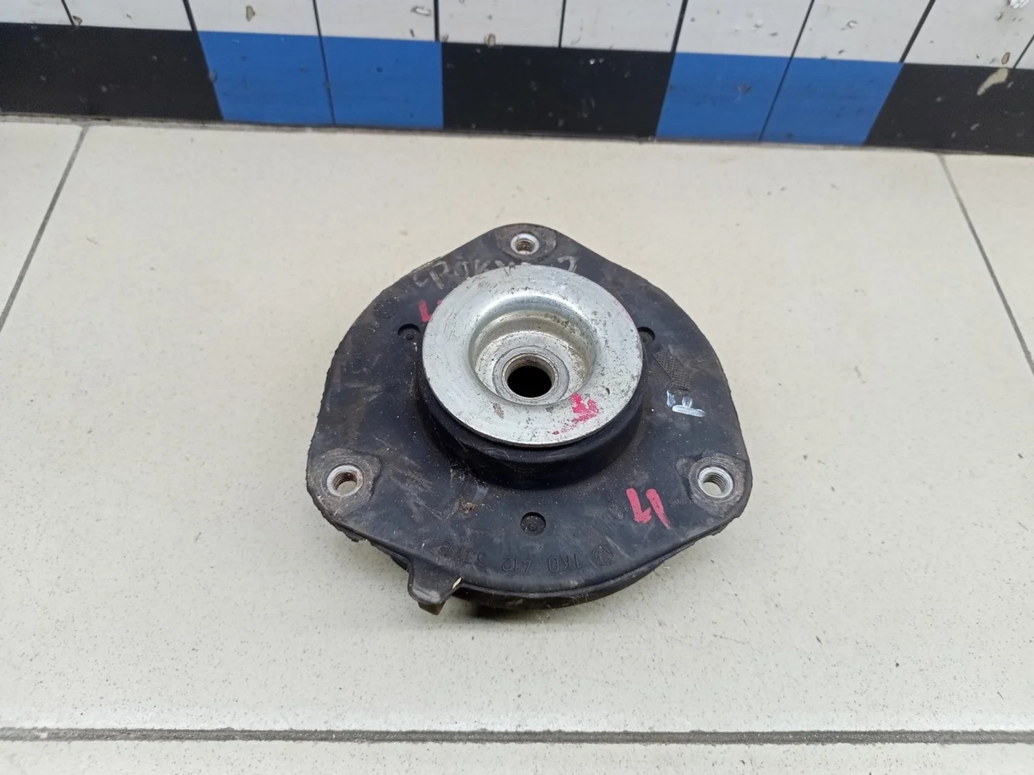 Опора переднего амортизатора Passat [B6] 2005-2010