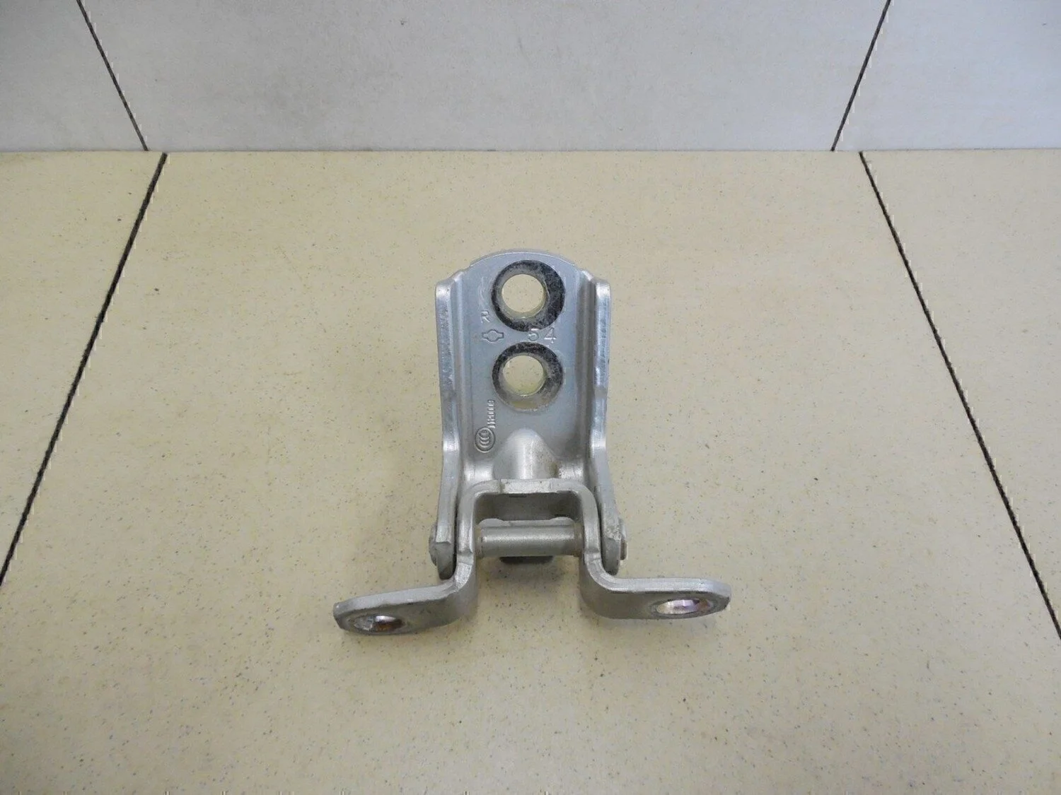 Петля двери задней Almera (G15) 2013>