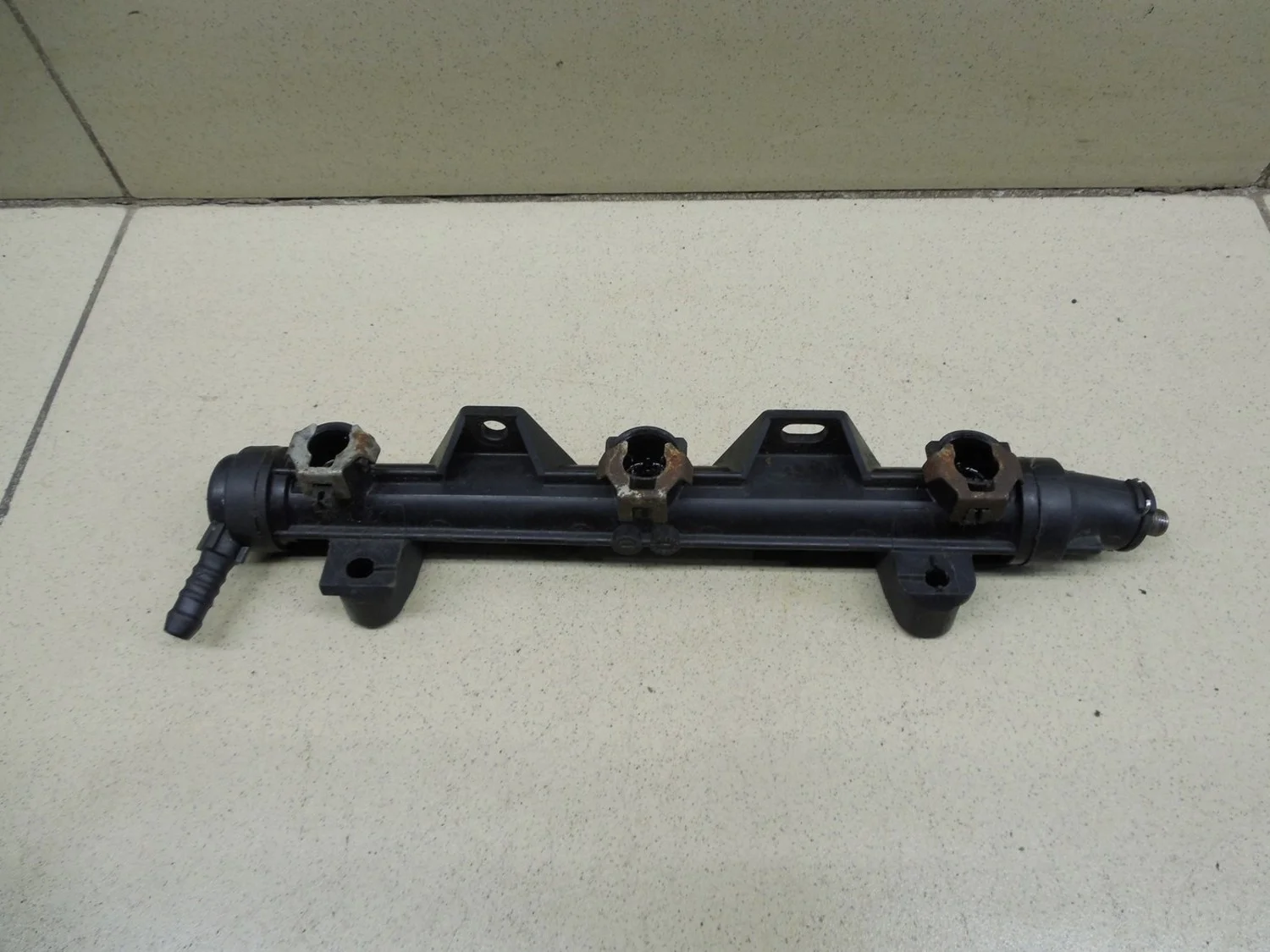 Рейка топливная (рампа) Fabia 1999-2006