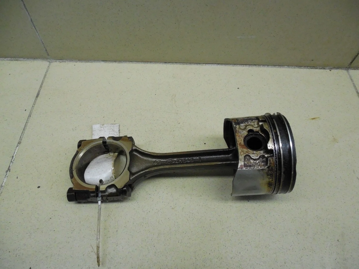 Поршень с шатуном Almera N16 2000-2006