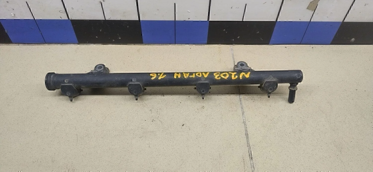 Рейка топливная (рампа) Clio/Symbol 1998-2008