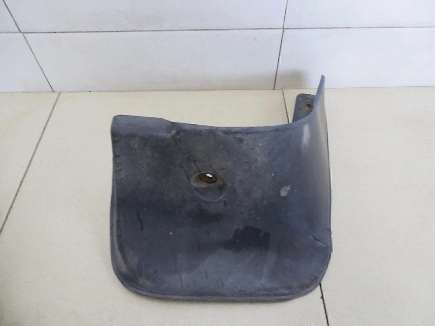 Брызговик задний правый Corolla E15 2006-2013