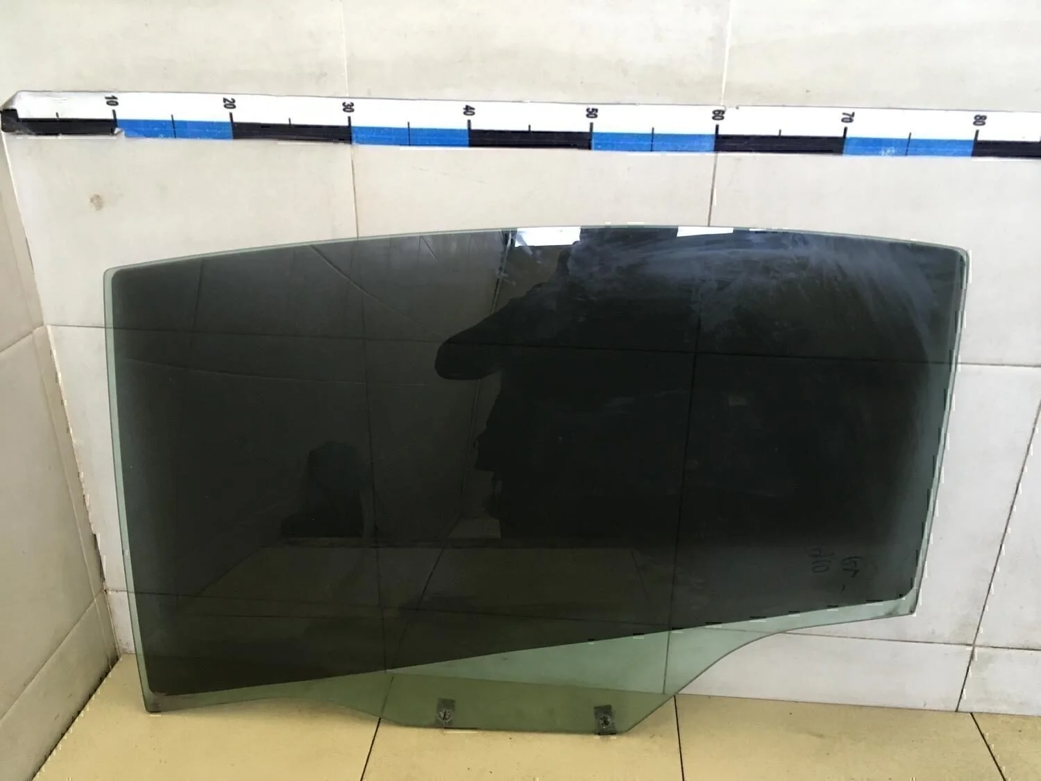 Стекло двери задней левой C4 2005-2011