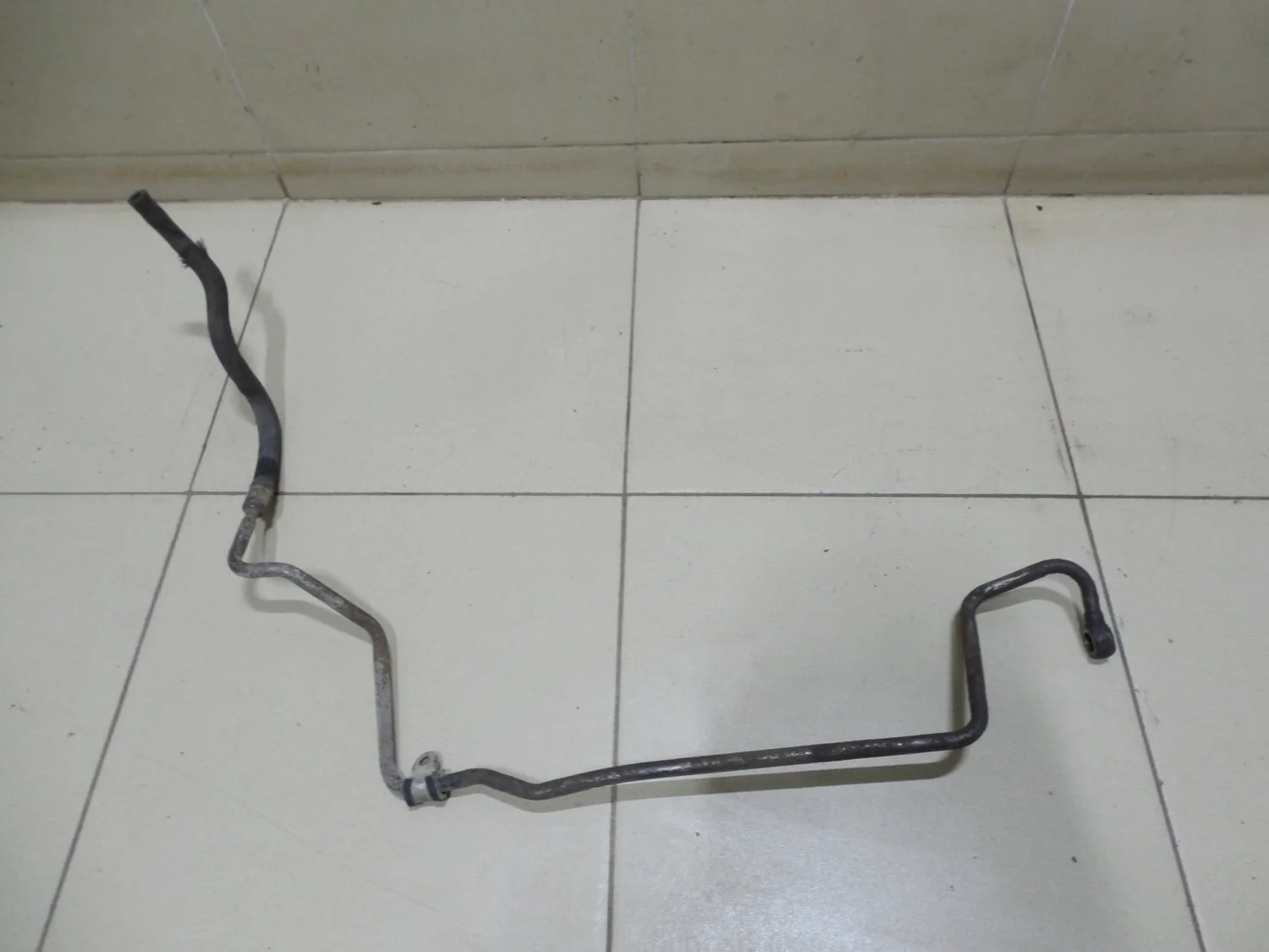 Трубка гидроусилителя A3 (8L1) 1996-2003