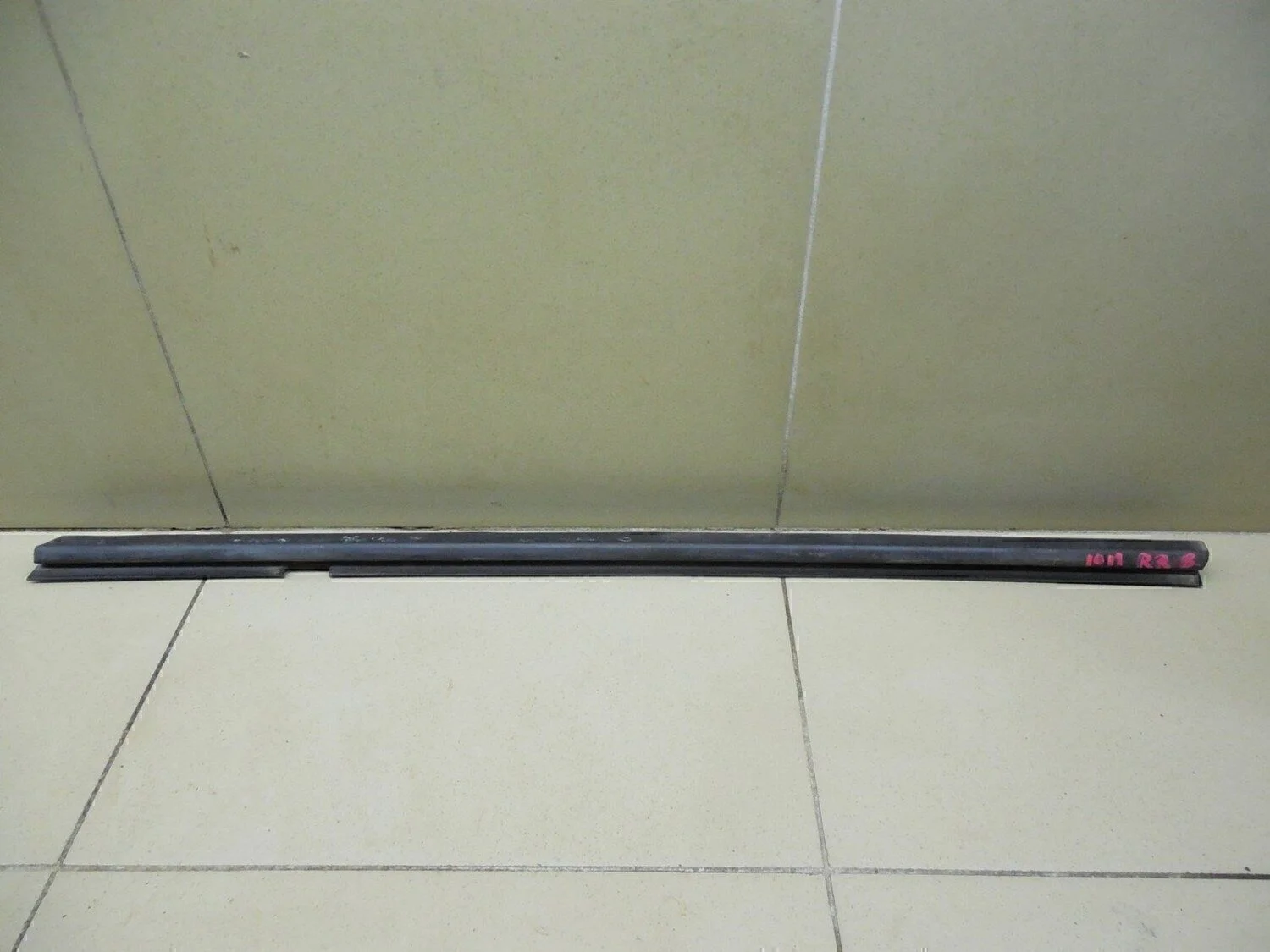 Накладка стекла заднего правого Astra H / Family 2004-2015