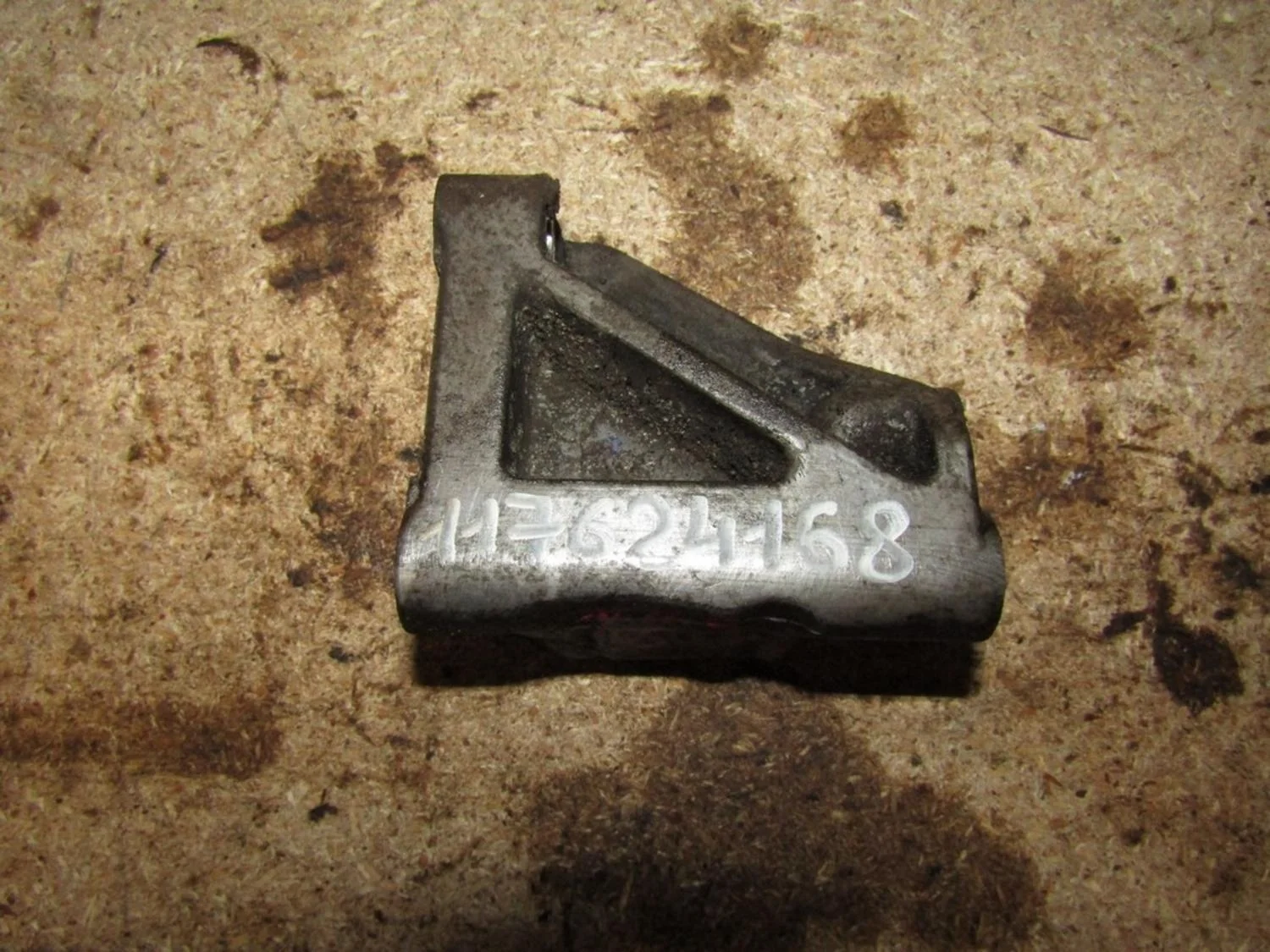 Кронштейн генератора CR-V 2007-2012