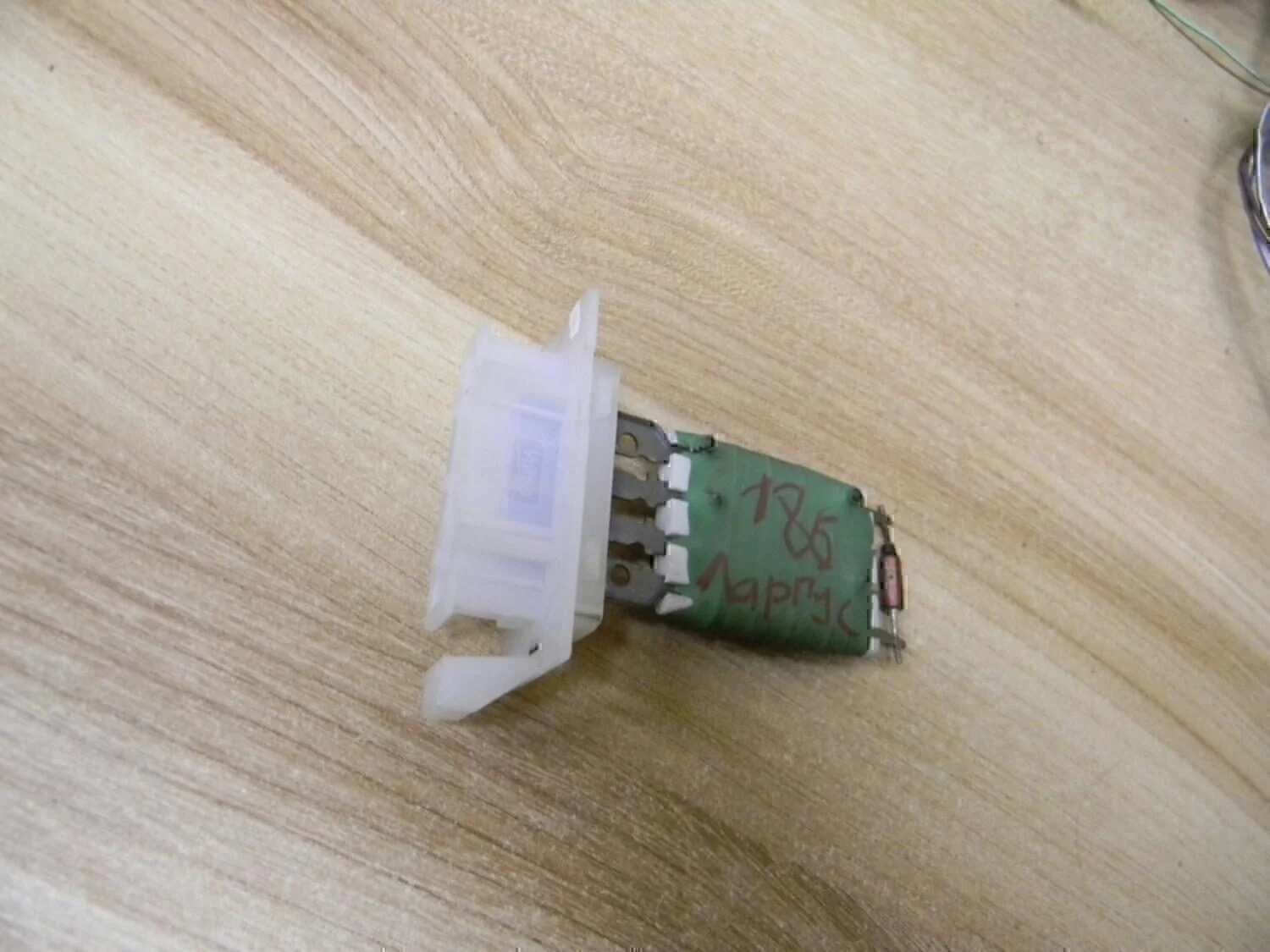 Резистор отопителя Duster 2012>