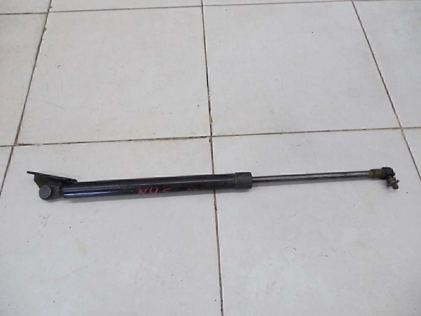 Амортизатор двери багажника ASX 2010-2016