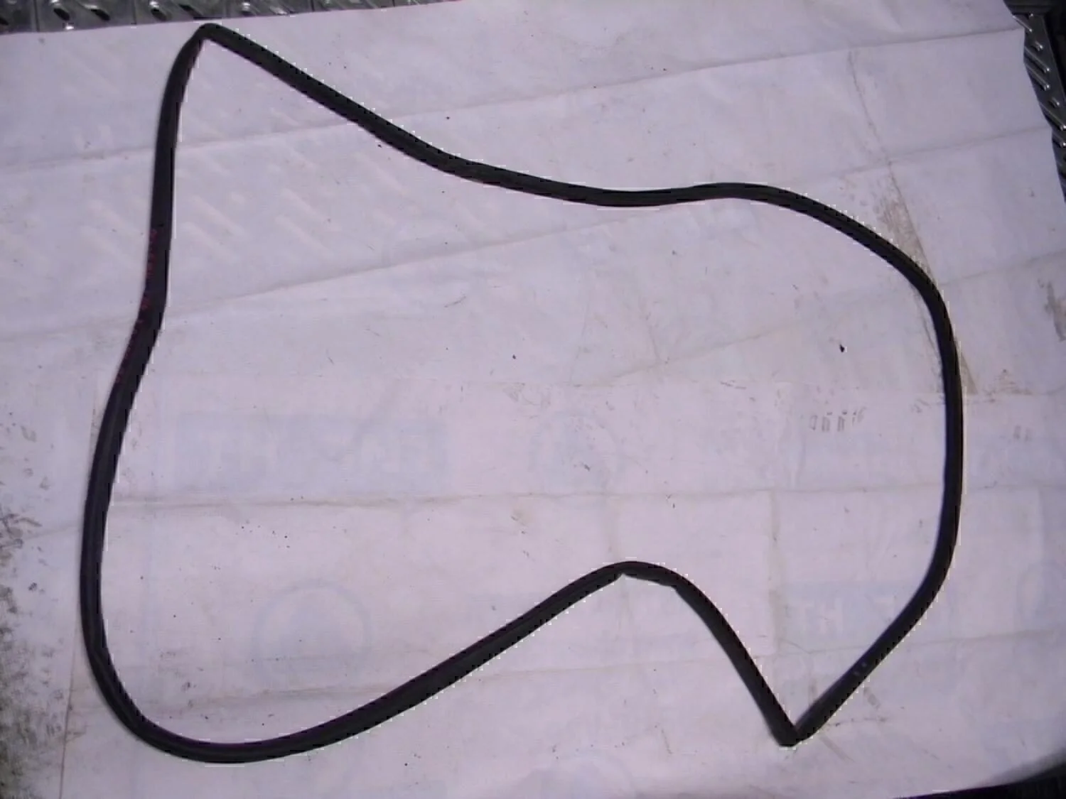 Уплотнитель (внутри) Fusion 2002-2012