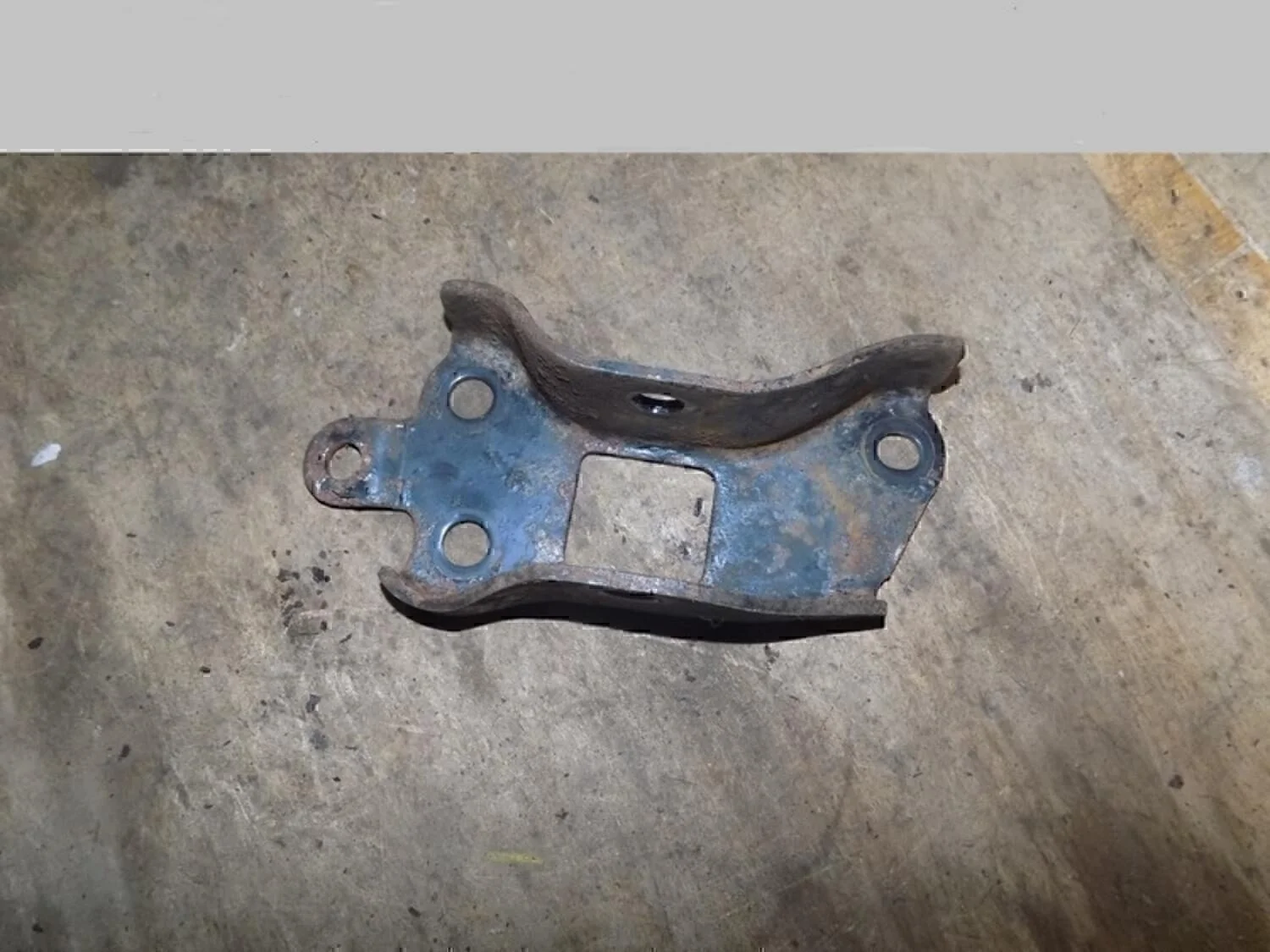 Кронштейн заднего рычага RAV 4 2006-2013