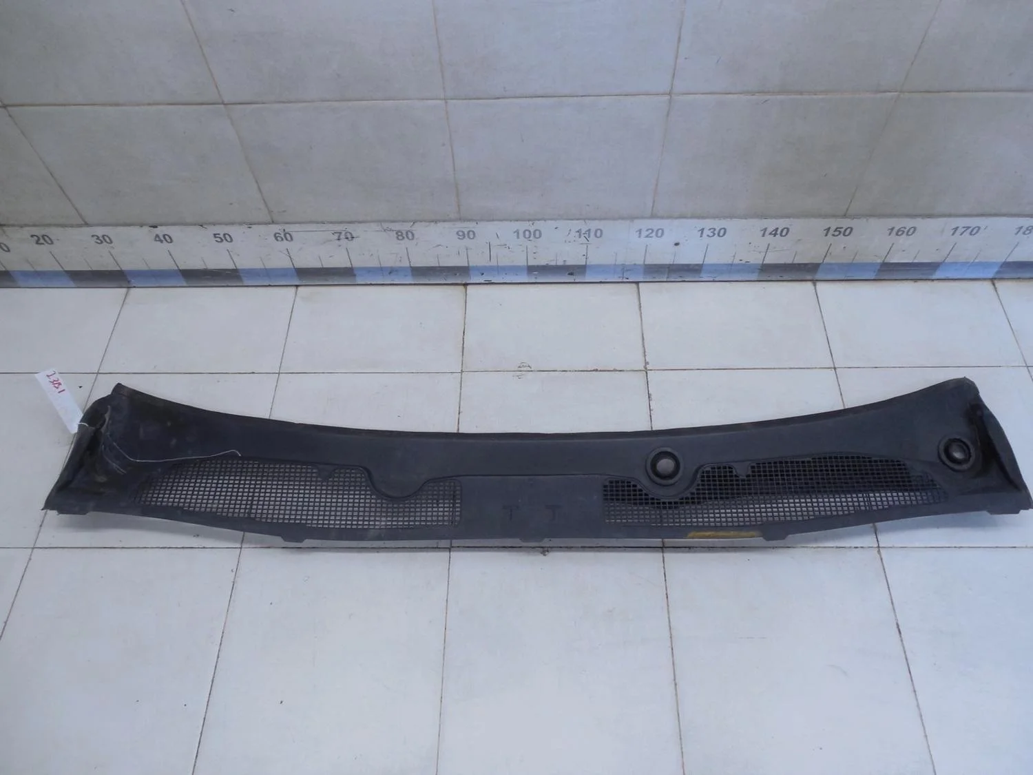 Решетка стеклооч. (планка под лобовое стекло) Fluence 2010>