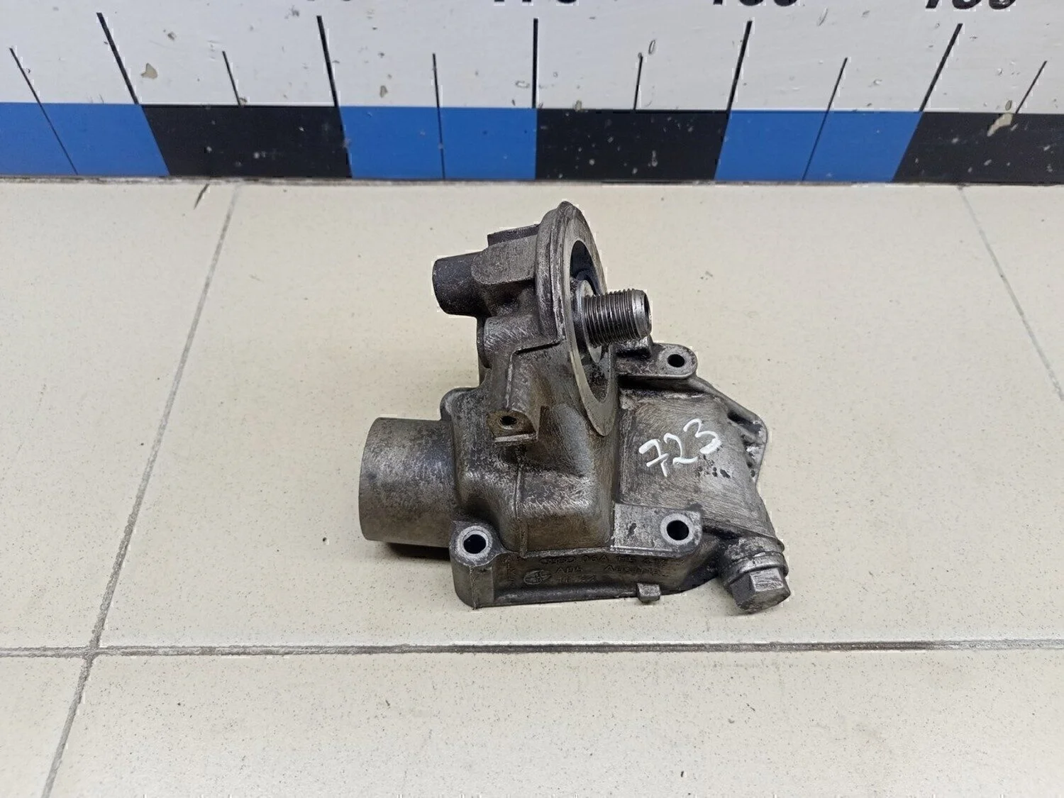 Кронштейн масляного фильтра Octavia (A5 1Z-) 2004-2013