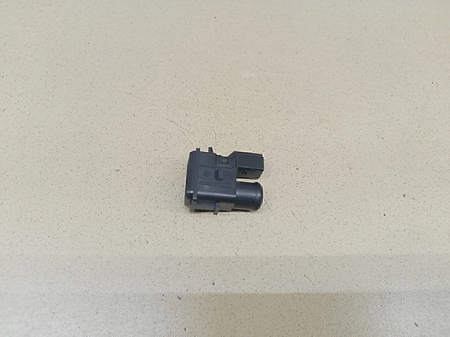 Датчик температуры воздуха Avensis II 2003-2008