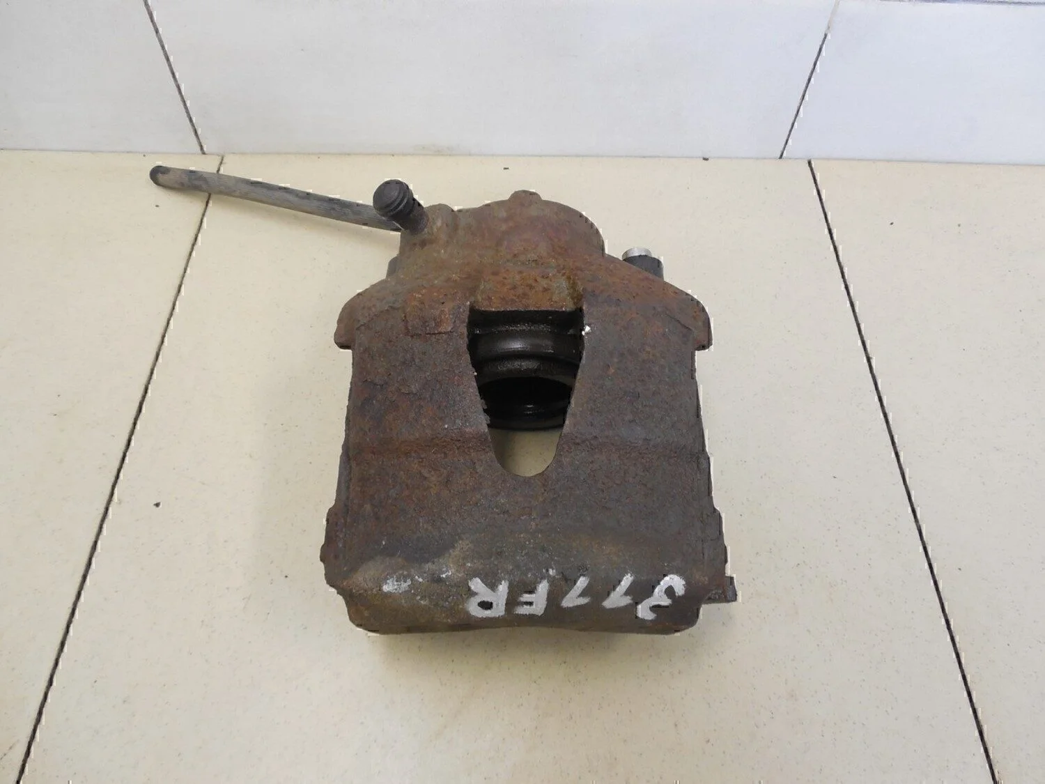 Суппорт передний правый A3 (8L1) 1996-2003