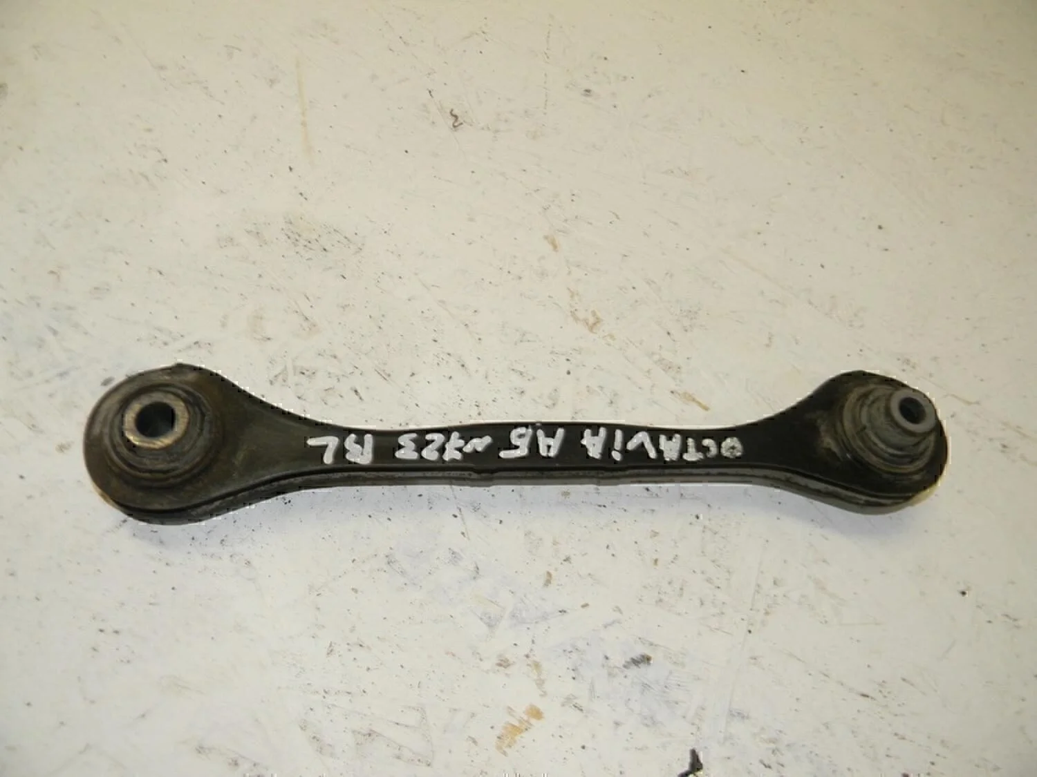 Тяга задняя поперечная Tiguan 2007-2011