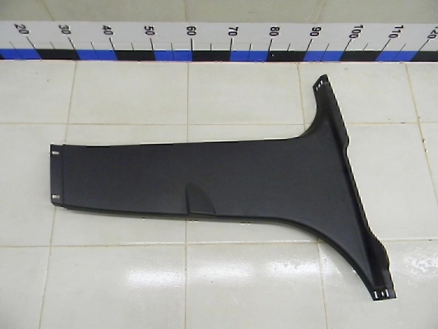 Обшивка стойки Focus III 2011>