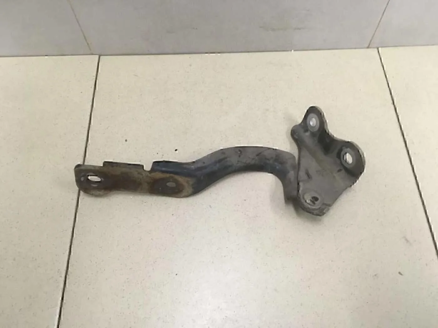 Петля капота правая Aveo (T250) 2005-2011