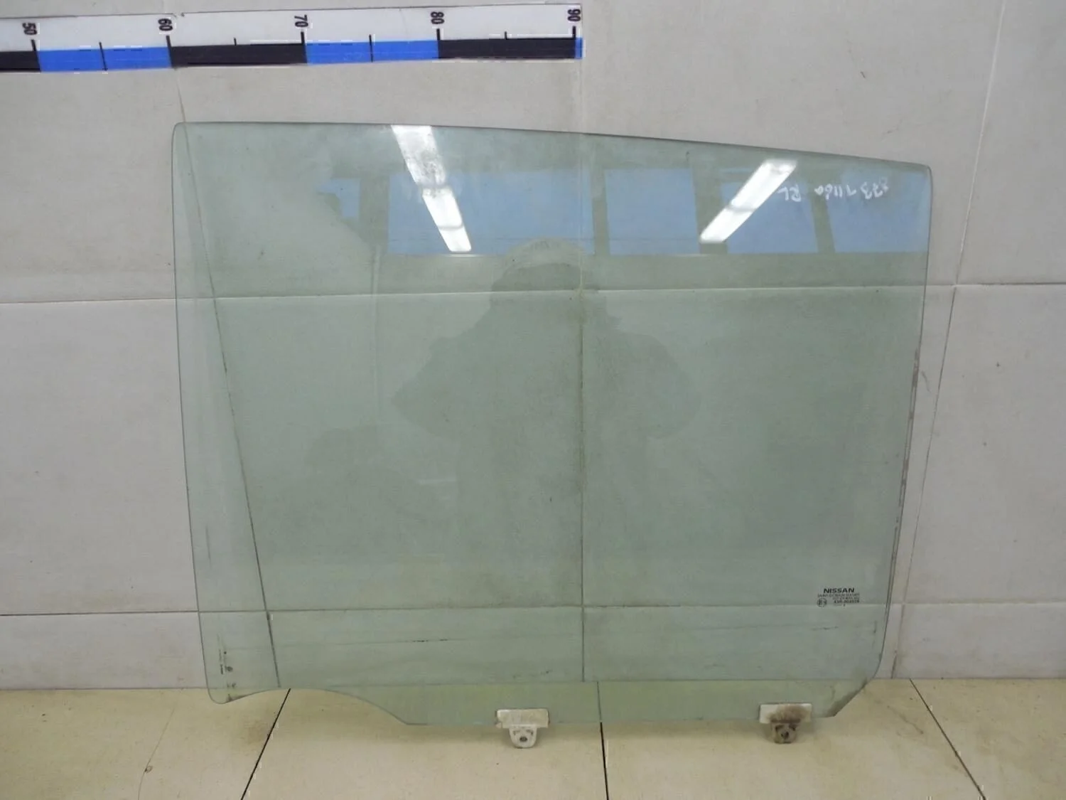 Стекло двери задней левой Tiida (C11) 2007-2014