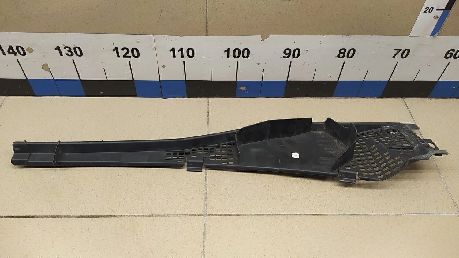 Решетка стеклооч. (планка под лобовое стекло) Duster 2012>