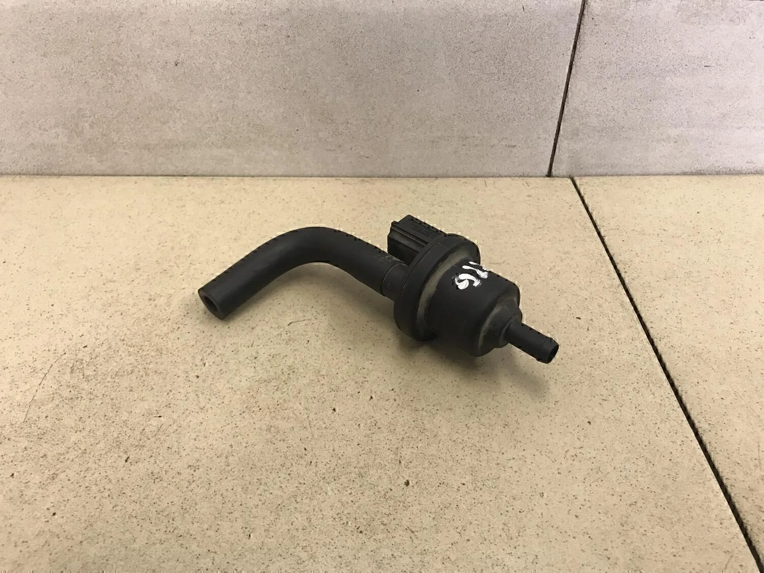 Клапан вентиляции топливного бака Fabia 1999-2006