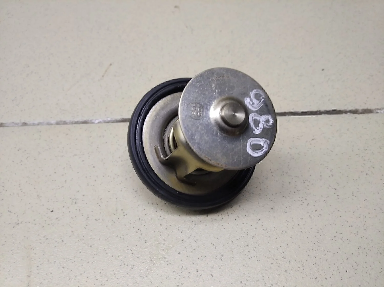 Термостат Fiesta 1995-2000