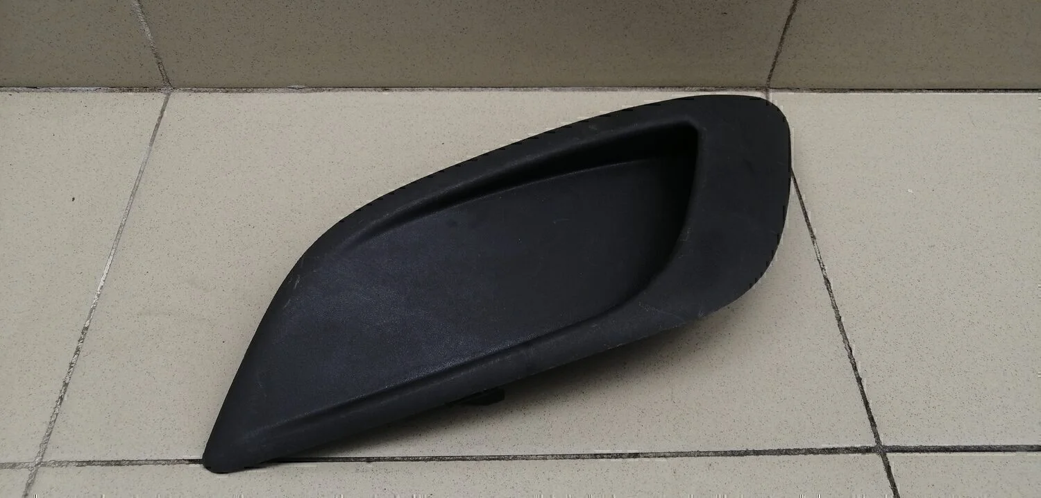 Решетка в бампер правая Focus II 2008-2011