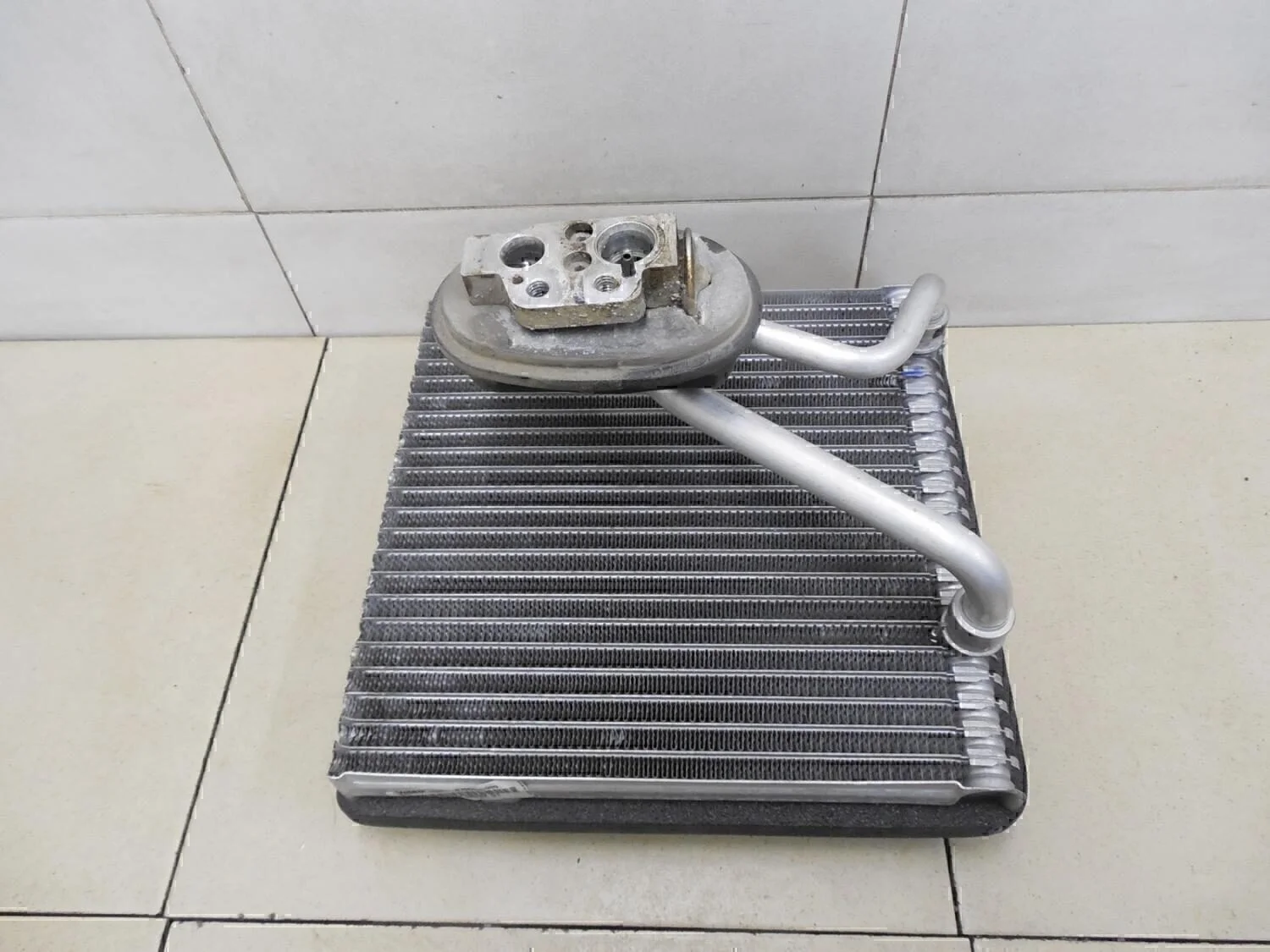 Испаритель кондиционера Tiguan 2007-2011