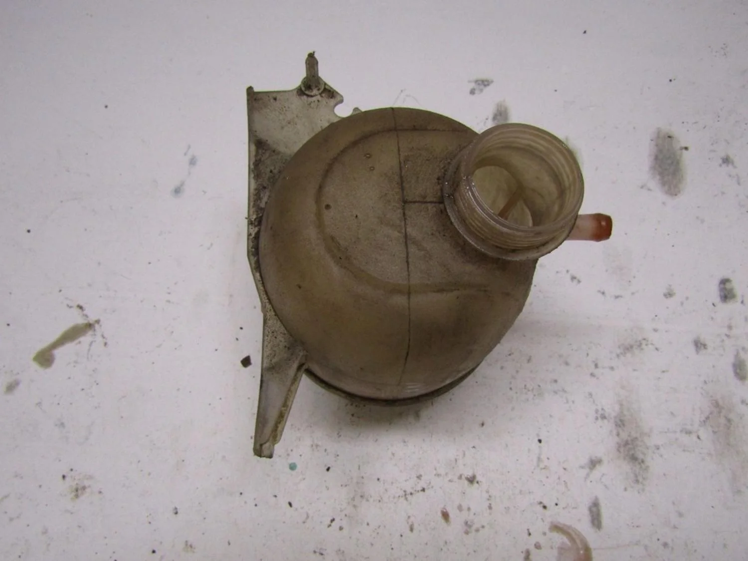 Бачок расширительный Clio/Symbol 1998-2008